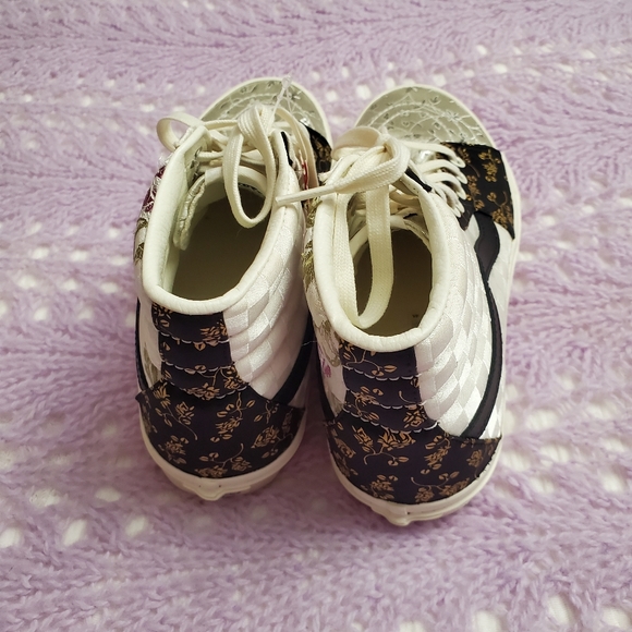 High Top Vans Floral Patchwork Style Sneakers Size 9 Boho Chic Classic - Picture 13 of 16